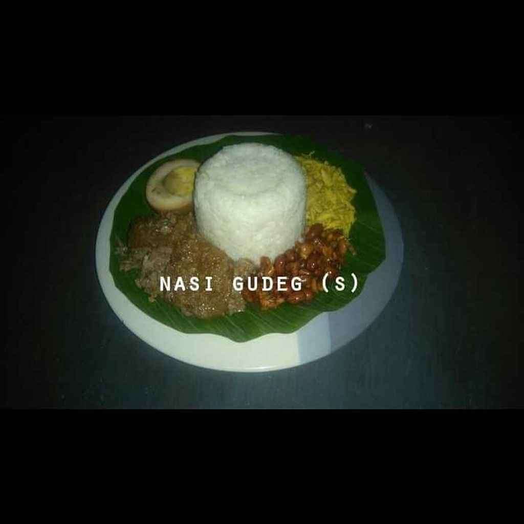 Manis dan Sedap/Rumah Cimol