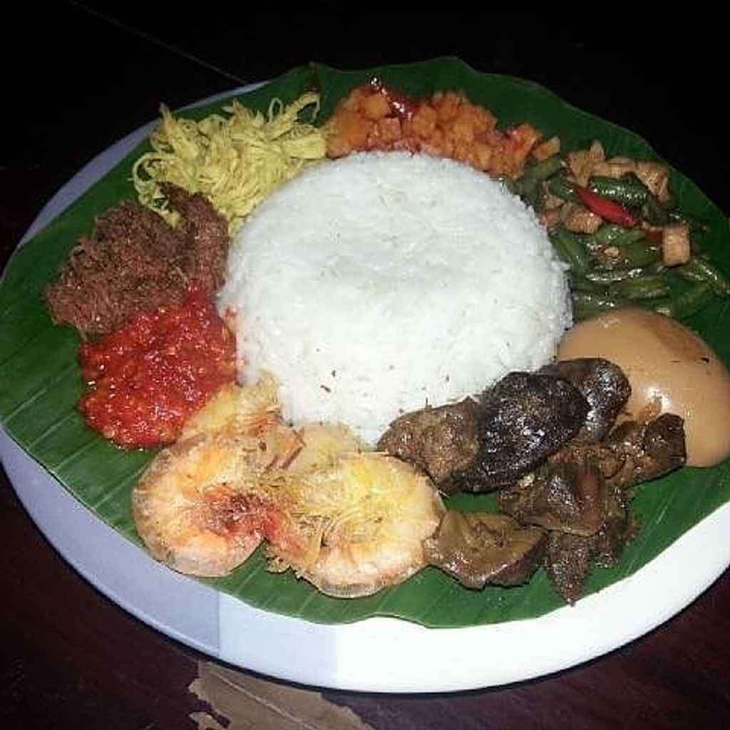 Manis dan Sedap/Rumah Cimol