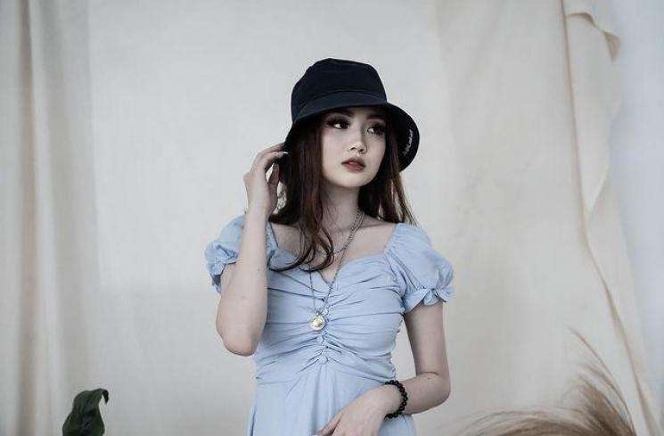 Vanessa Khong tunangan Indra Kenz