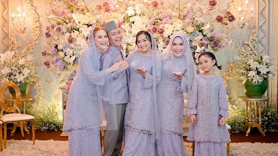 Keluarga Ayu Ting Ting Keluarga Ayu Ting Ting