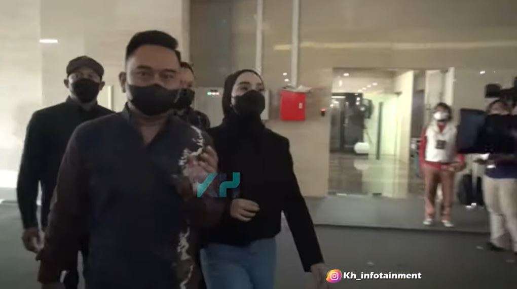 Dinan Fajrina istri Doni Salmanan (Youtube @YouTube KH INFOTAINMENT)