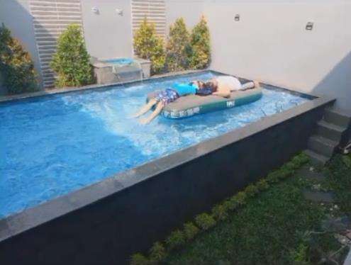 Viral kolam renang mini low budget yang menginspirasi.