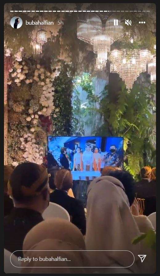 Pernikahan Putri Tanjung (Instagram @bubahalfian)