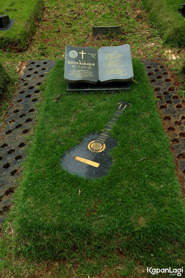 makam Rinto Harahap