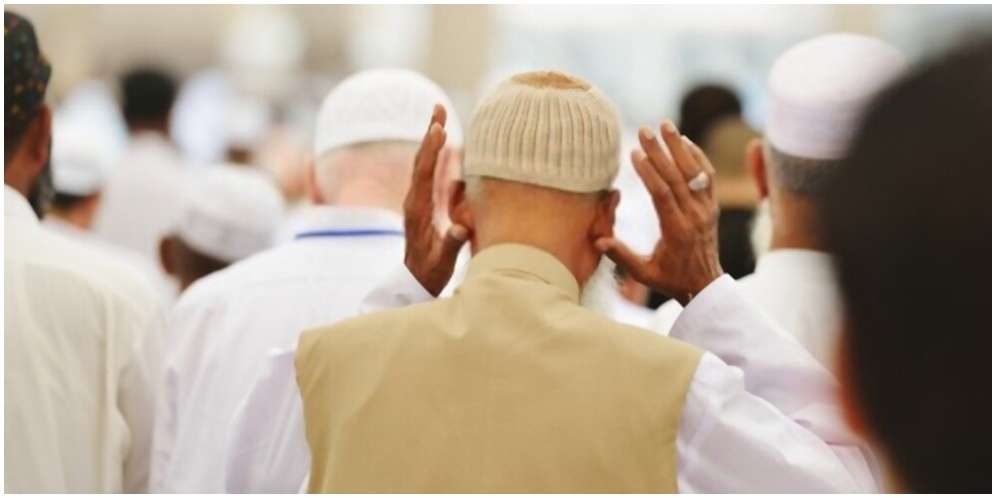Perbedaan Rakaat Sholat Tarawih