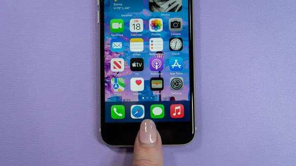 Review iPhone SE 2022, iPhone 5G termurah dari Apple.