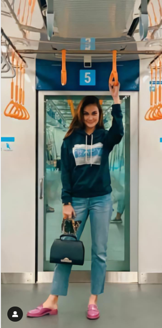 Instagram @fashionlunamaya