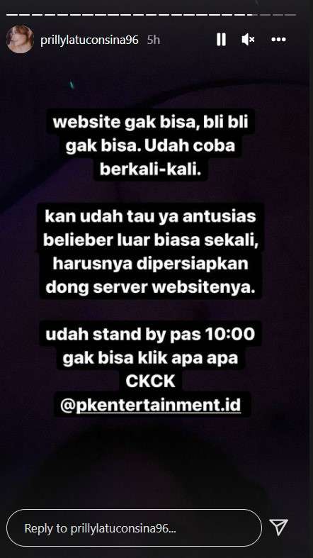 Unggahan Prilly Latuconsina
