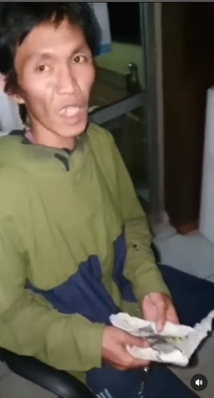 Pria Pelapor