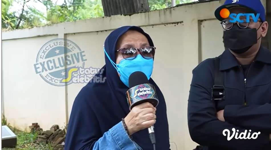Elita kakak kandung Dorce Gamalama