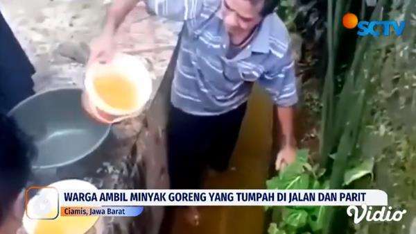 Truk tangki pengangkut minyak goreng curah terguling di Ciamis.