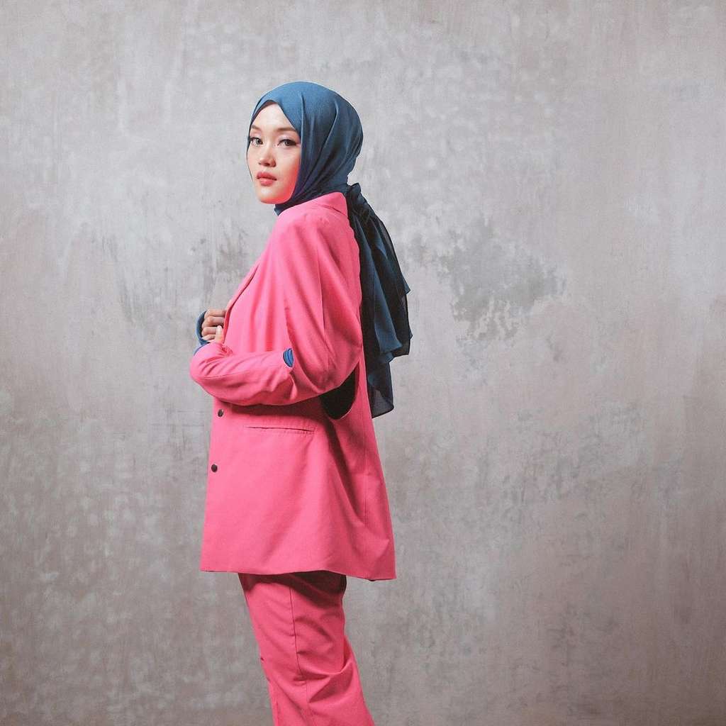 Putri Delina