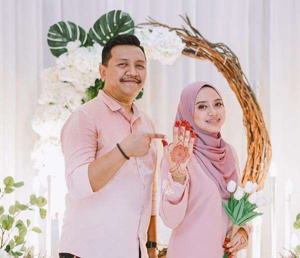 Nikahi pria lebih tua, wanita ini dicap cuma mengincar hartanya.