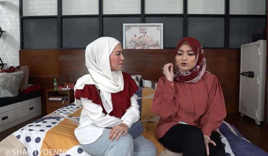 Nathalie dan Shanty istri Denny Cagur
