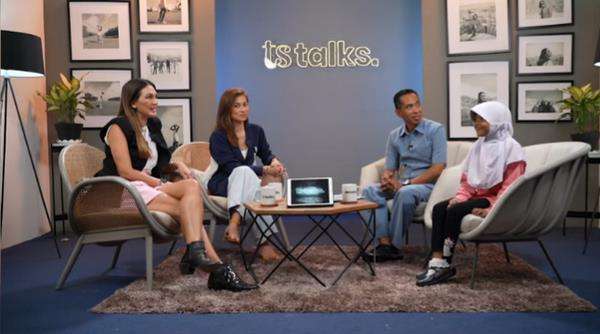 Luna Maya dan Marianne Rumantir