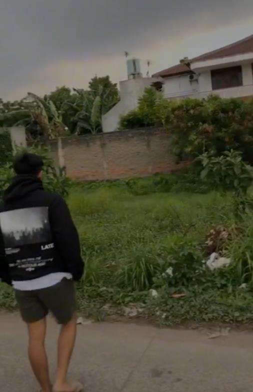 Tempat pernikahan tak lazim di bekas rawa-rawa.