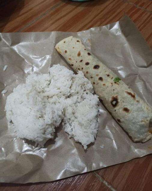Menu makan sahur porsi jumbo mirip mukbang.