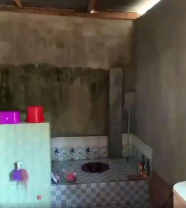 Desain kamar mandi anti-mainstream.