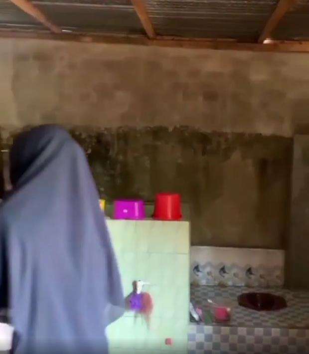 Desain kamar mandi anti-mainstream.