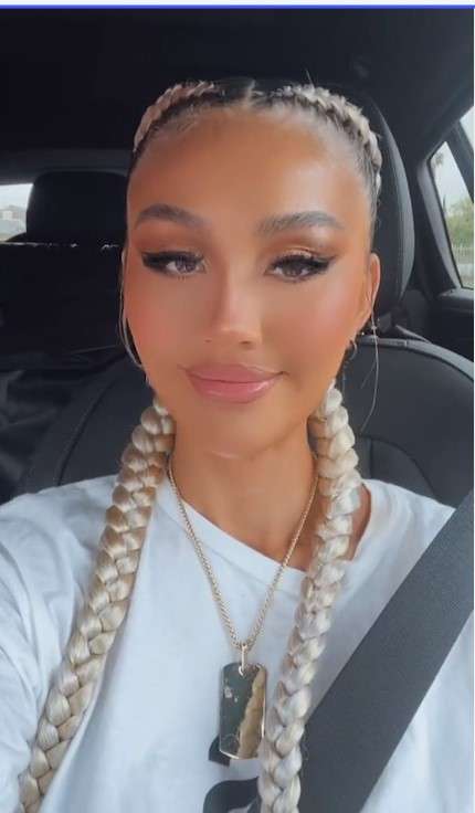 Penampilan baru Agnez Mo