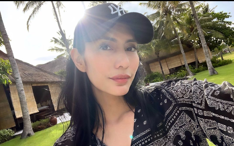 Instagram @tyasmirasih