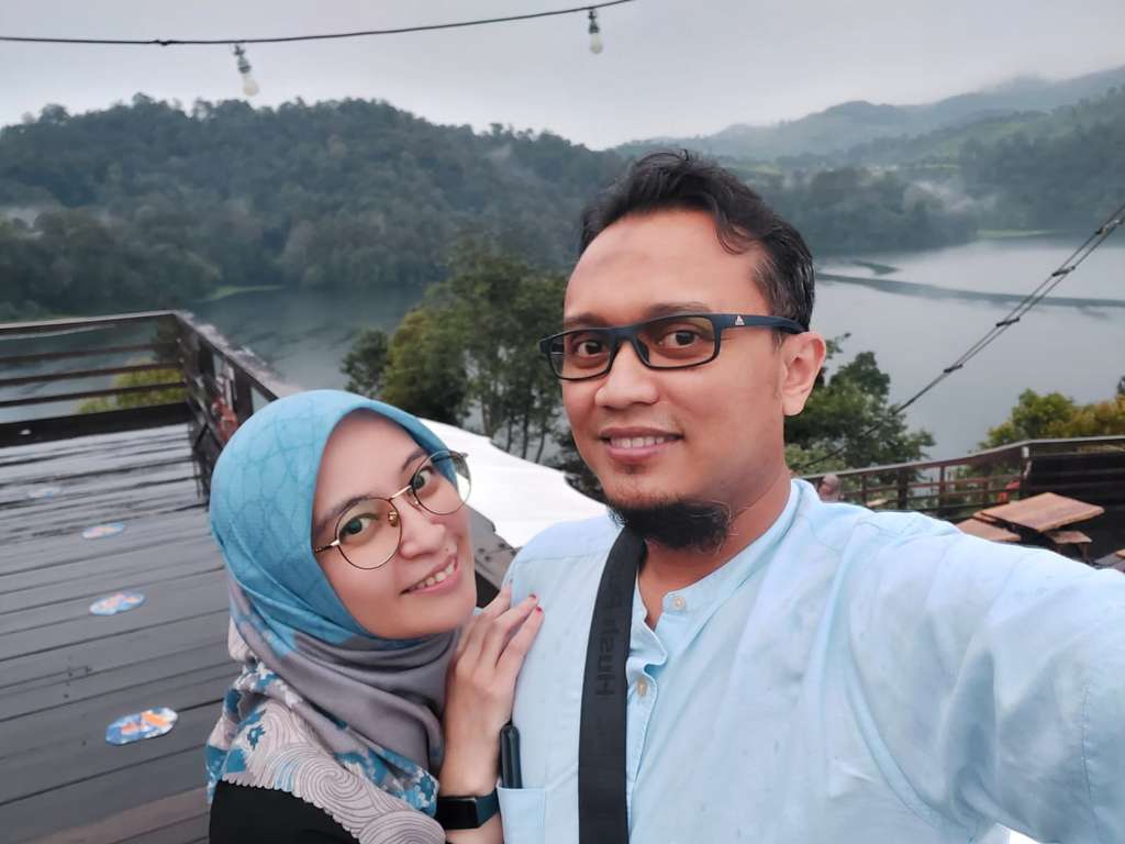 dr Edy Piyanto dan istrinya dr Norina