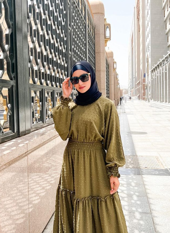 Instagram @ririnekawati