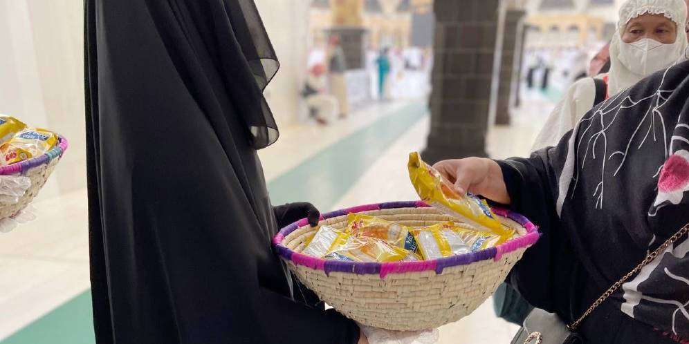 Hidangan buka puasa di Nabawi