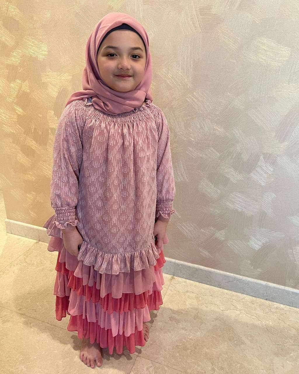 Arsy Hermansyah pakai hijab