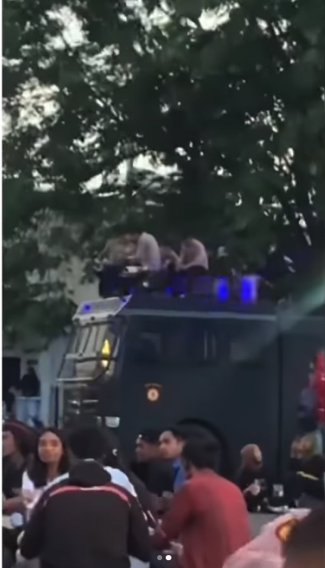 Mahasiswa dan polisi