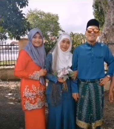 Dulu abang angkat, sekrang jadi ayah tiri.