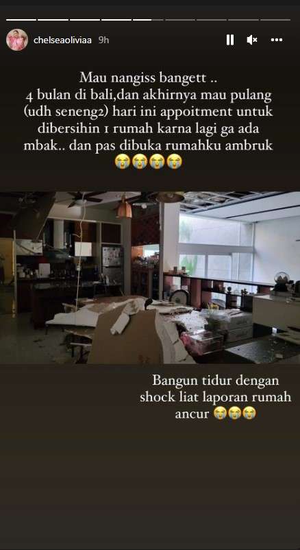 Atap rumah Chelsea Olivia ambruk
