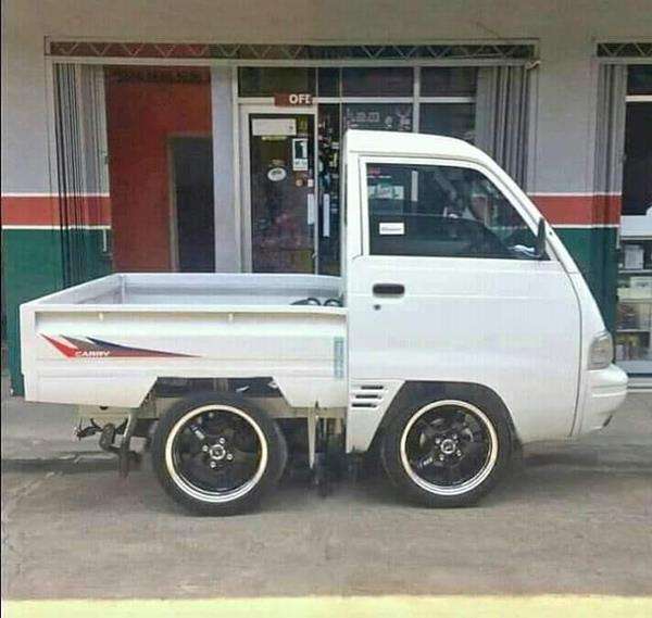 7 foto mobil pick up yang dimodifikasi secara ekstrem.