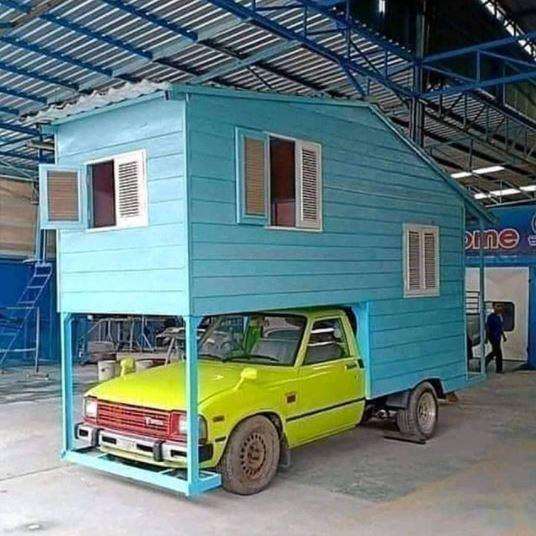7 foto mobil pick up yang dimodifikasi secara ekstrem.