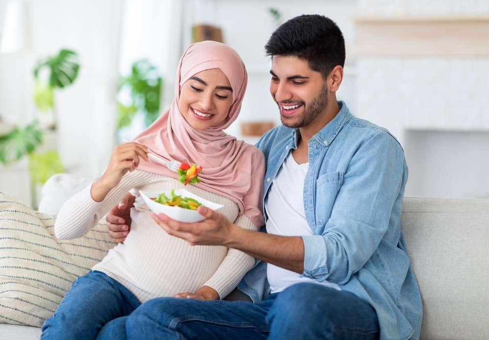 Tips Aman Berpuasa Saat Hamil agar Ibu dan Bayi Tetap Sehat