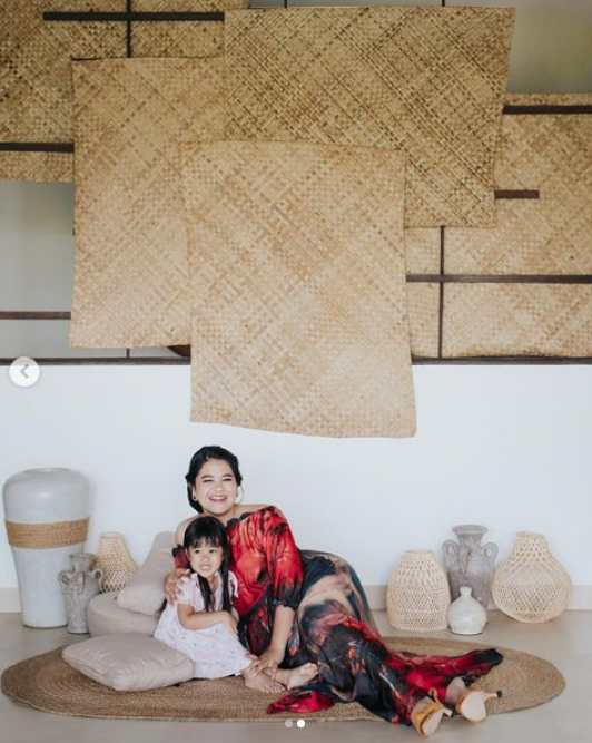 Kahiyang Ayu dan Sedah Mirah