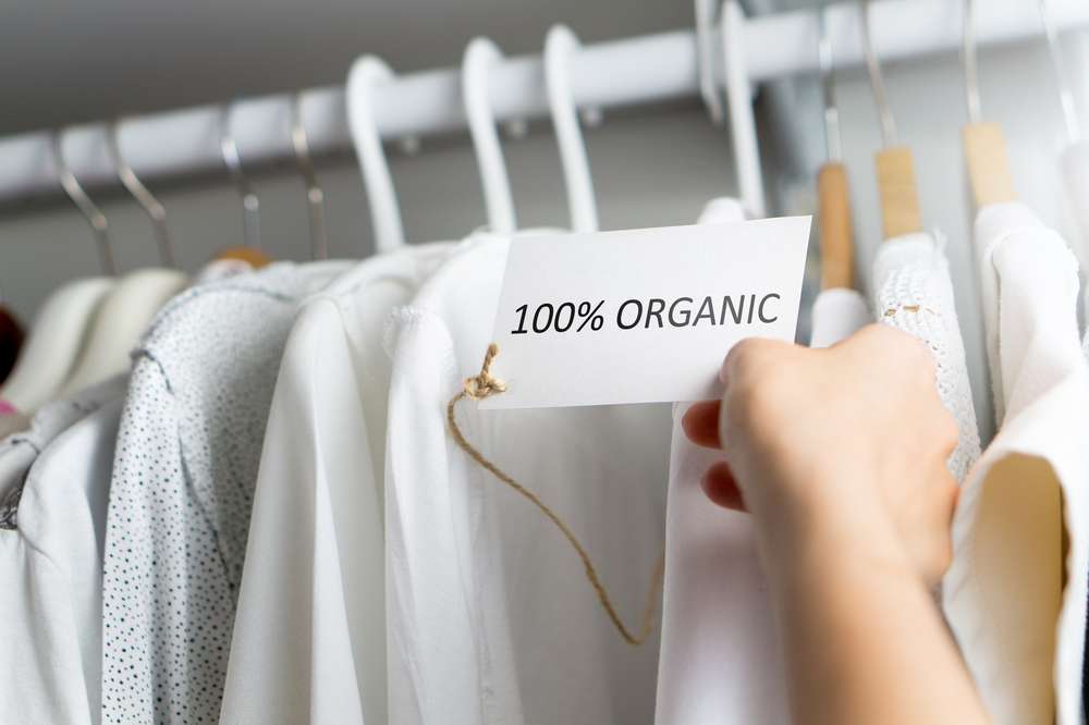 Bukan Asal Stylish, Yuk Jaga Lingkungan dengan Terapkan Responsible Fashion