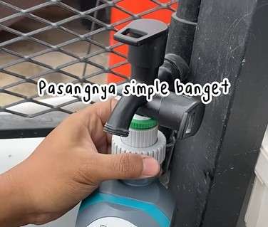 Alat penyiram tanaman