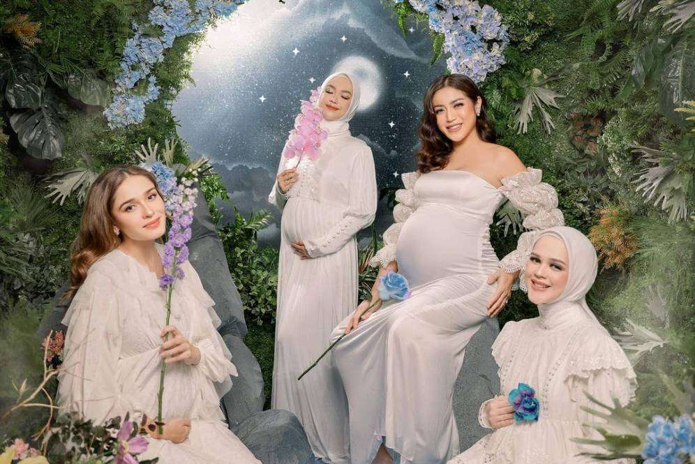 4 Seleb Bumil