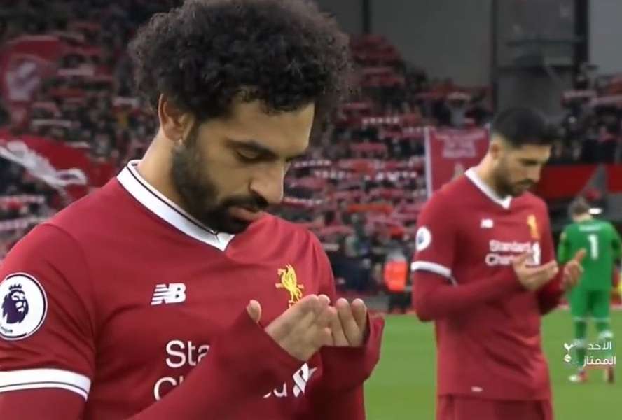 Salah saat berdoa sebelum bertanding