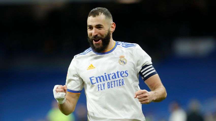 Karim Benzema adalah kapten Real Madrid