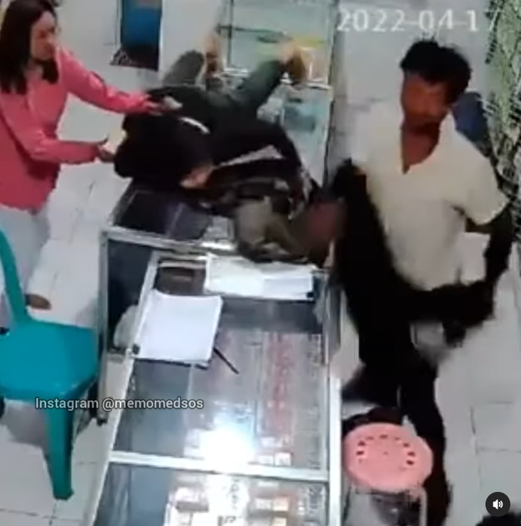 wanita lawan maling