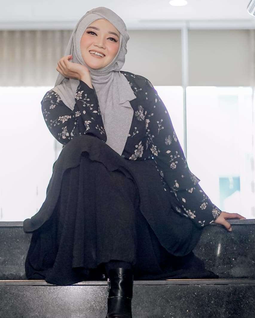 Kabar terbaru penyanyi religi Sulis