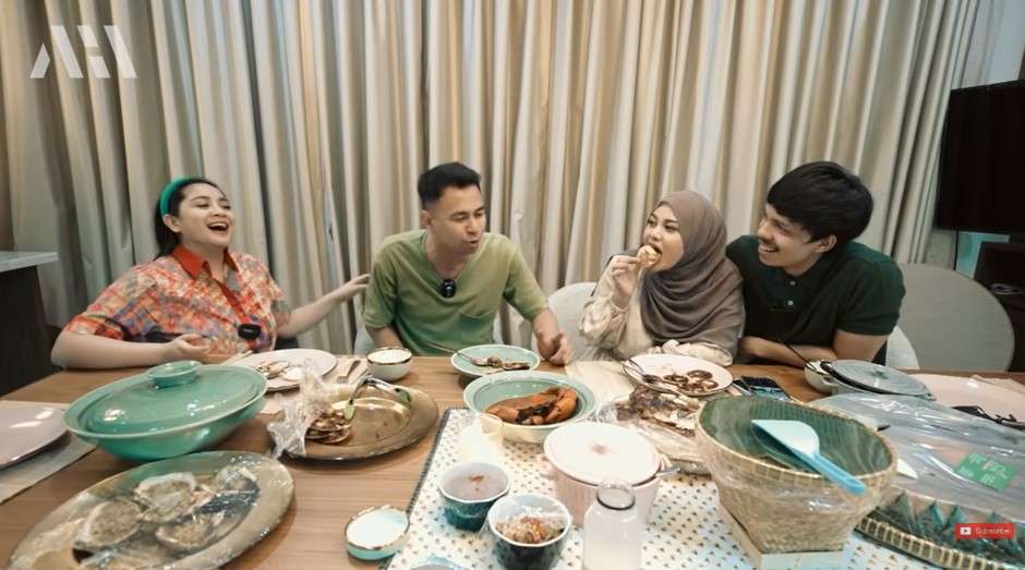 Raffi bersama Gigi, Aurel dan Atta Halilintar Raffi bersama Gigi, Aurel dan Atta Halilintar