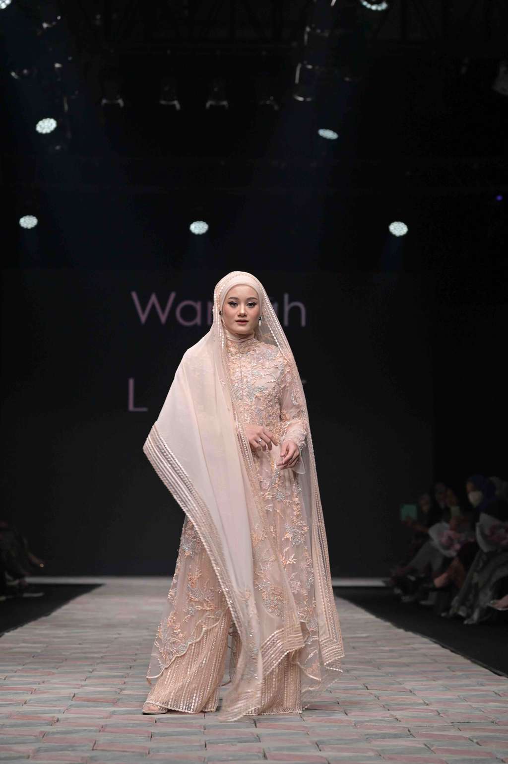 Koleksi Serasi dari Lace by Artkea