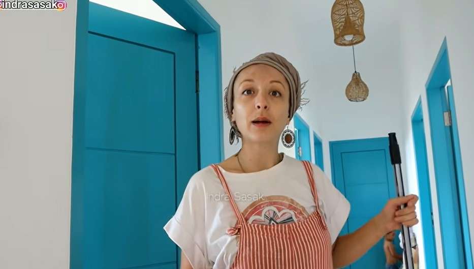 Rumah baru Melisa bule Prancis