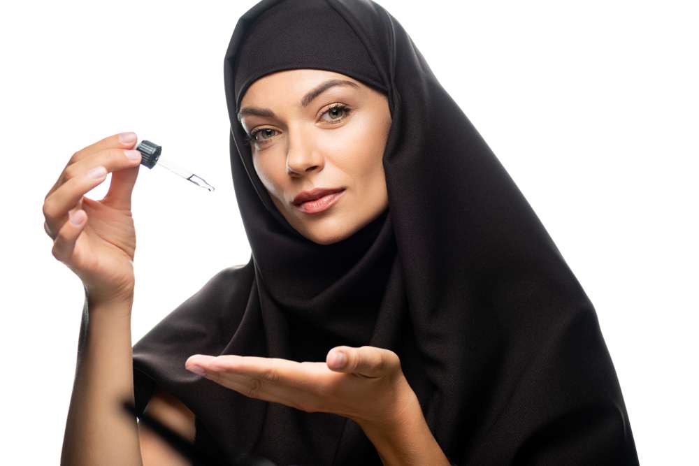 Memakai Skincare