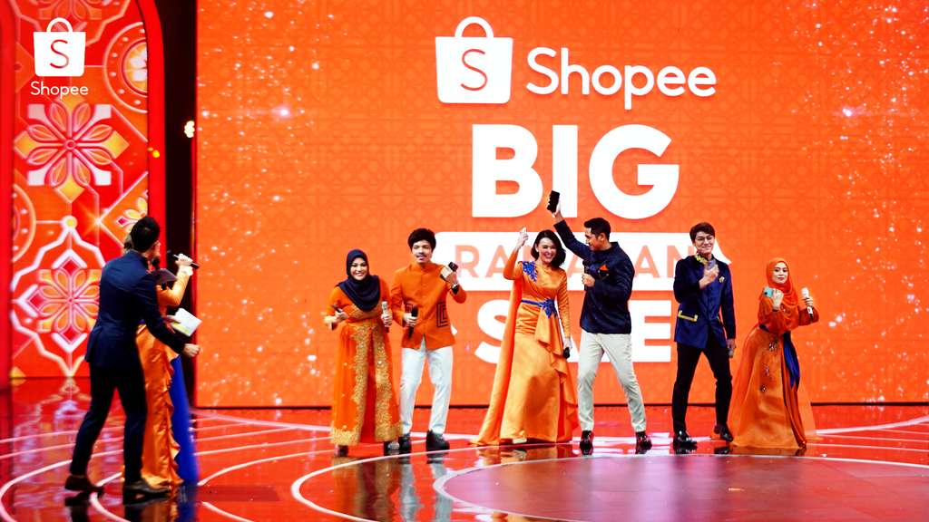Atta & Aurel bersama Al & Andin dan Lesti & Billar memainkan Goyang Shopee COD games interaktif favorit pengguna