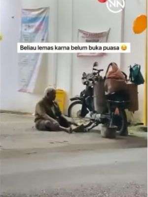 Reaksi penjual balon saat diberi makanan bikin publik tertampar