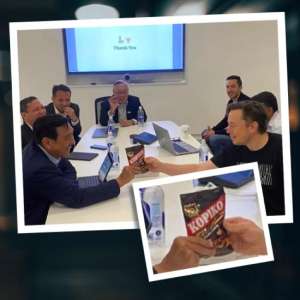 Luhut Berikan Permen Kopiko pada Elon Musk